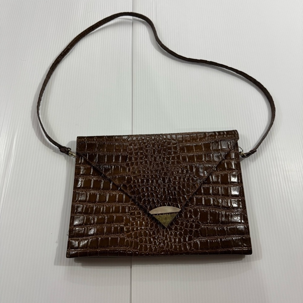 28. Vintage Brown Crocodile Embossed Crossbody Bag